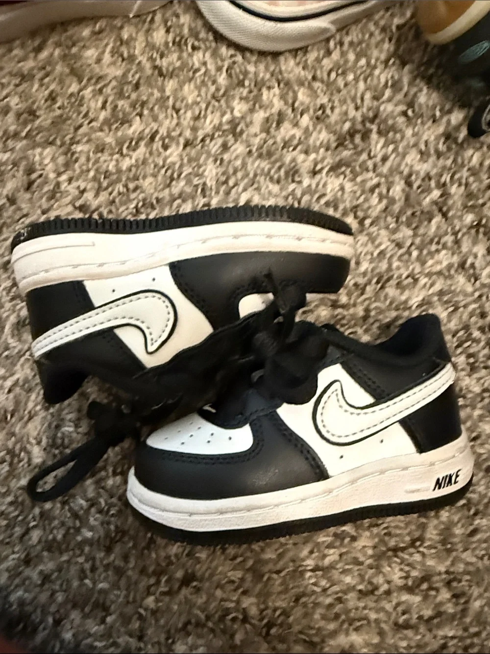 Nike Kids Black and White Low-Cut Sneakers